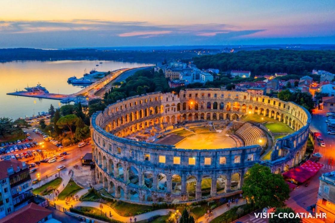 Apartman Histria Pula Bagian luar foto